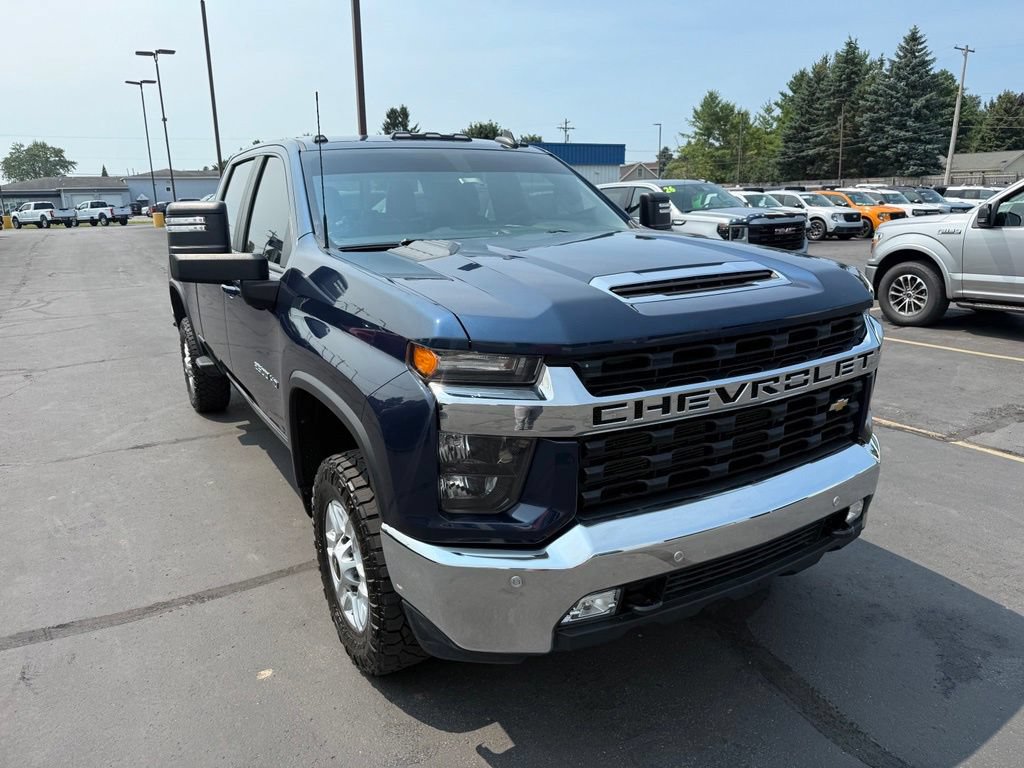 Used 2022 Chevrolet Silverado 2500 LT w/ All Star Edition AWD/4WD image 3