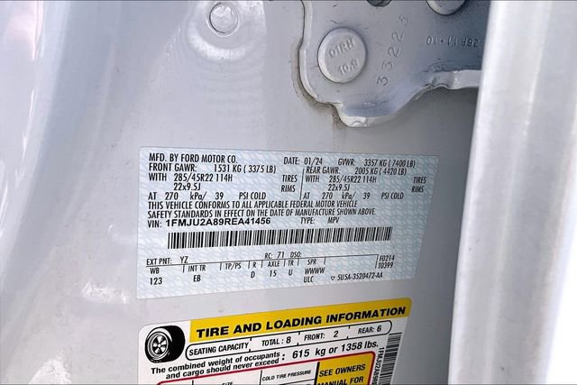 Certified 2024 Ford Expedition Limited image 32