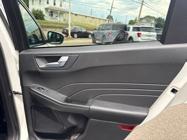 Certified 2023 Ford Escape Platinum AWD/4WD image 36