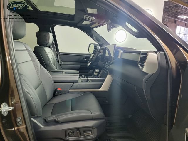 Used 2025 Toyota Tundra Limited AWD/4WD image 18