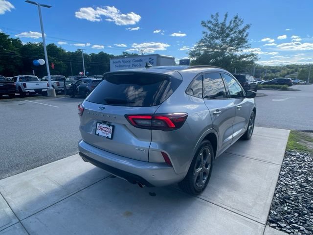 Certified 2023 Ford Escape ST-Line w/ Tech Pack #1 AWD/4WD image 8