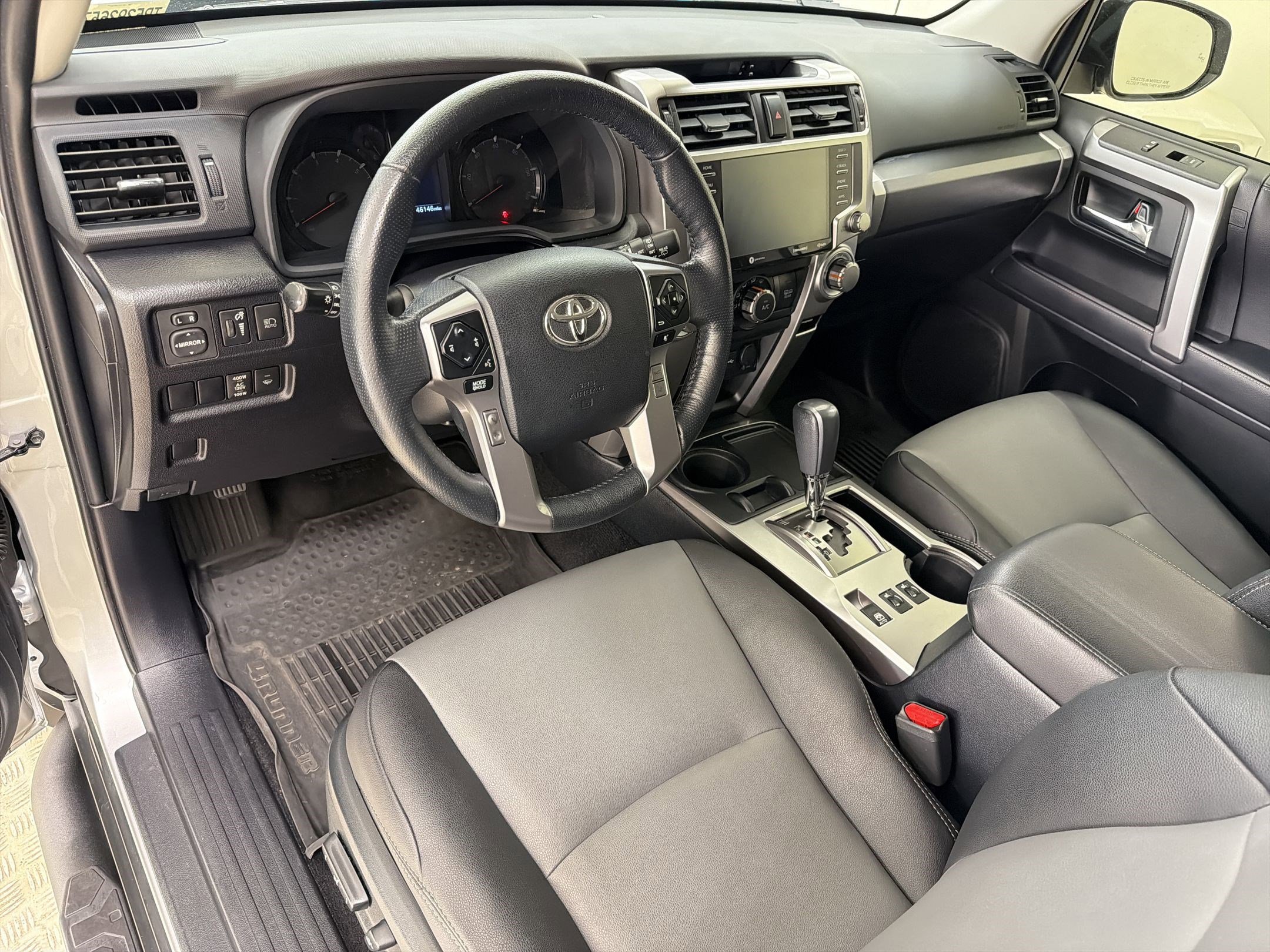 Used 2023 Toyota 4Runner SR5 Premium w/ Moonroof Package RWD image 4