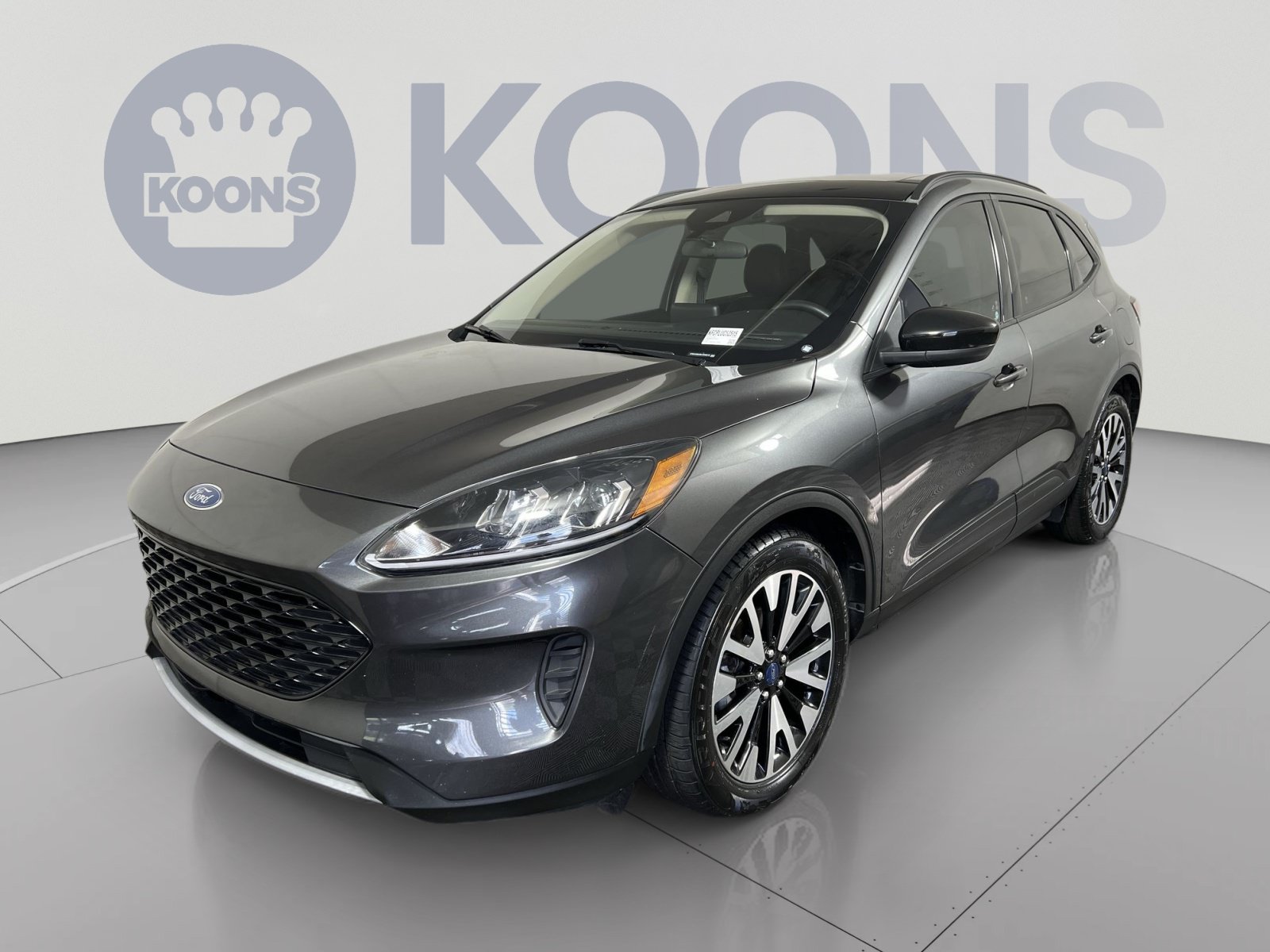Certified 2020 Ford Escape SE Sport FWD image 1