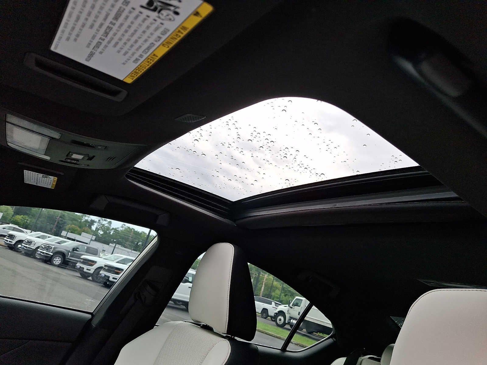 Used 2023 Lexus IS 500 RWD image 14