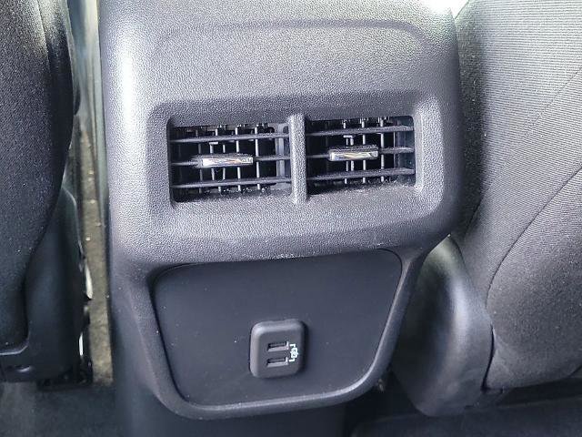 Used 2023 Chevrolet Equinox LT image 17