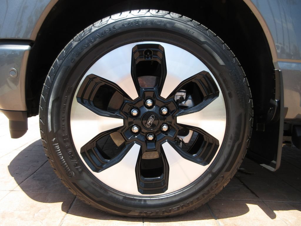 Certified 2023 Ford F150 Lightning Platinum AWD/4WD image 8