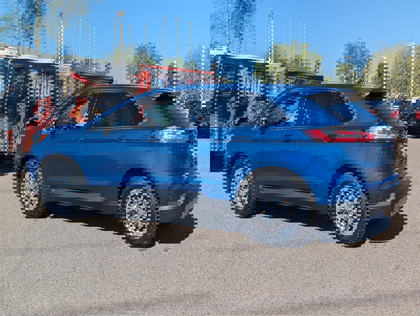 Certified 2024 Ford Edge SEL image 4