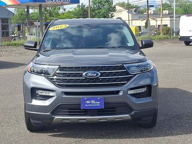 Certified 2023 Ford Explorer XLT w/ Equipment Group 202A AWD/4WD image 2