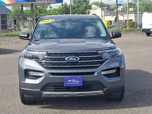 Certified 2023 Ford Explorer XLT w/ Equipment Group 202A AWD/4WD image 2
