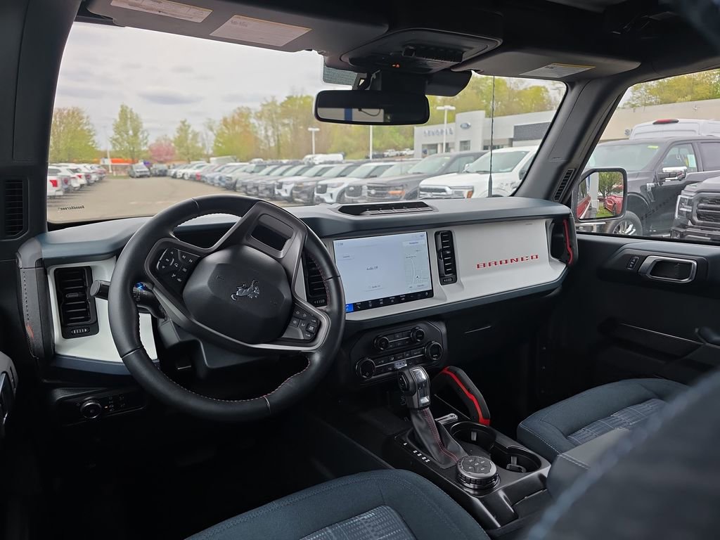 Certified 2025 Ford Bronco Heritage Edition AWD/4WD image 18