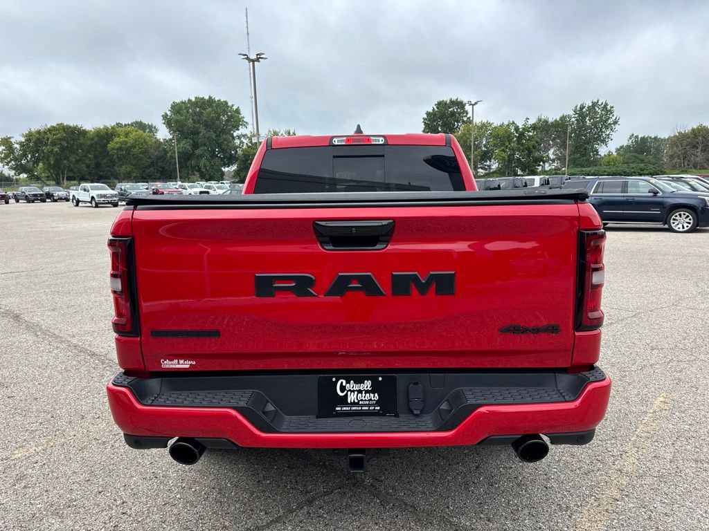 Used 2025 RAM 1500 Big Horn AWD/4WD image 3