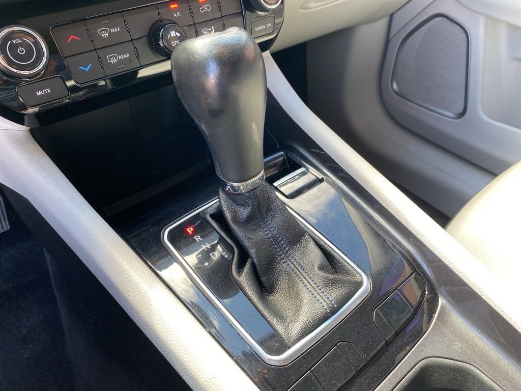 Used 2022 Jeep Compass Latitude image 36