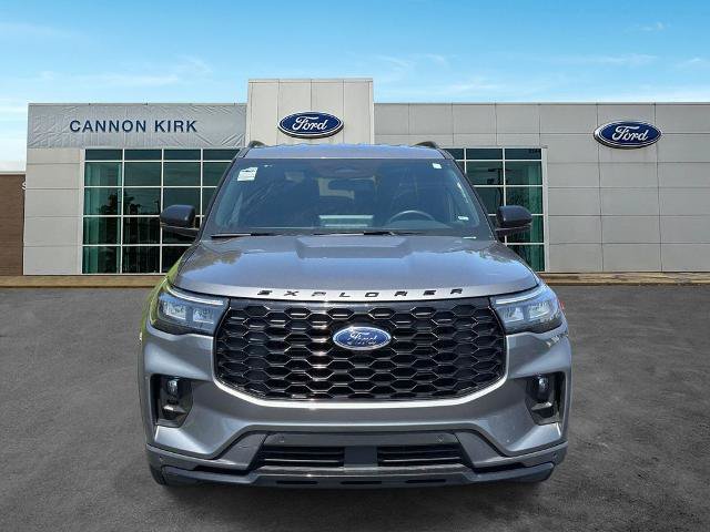 Certified 2025 Ford Explorer ST-Line AWD/4WD image 2