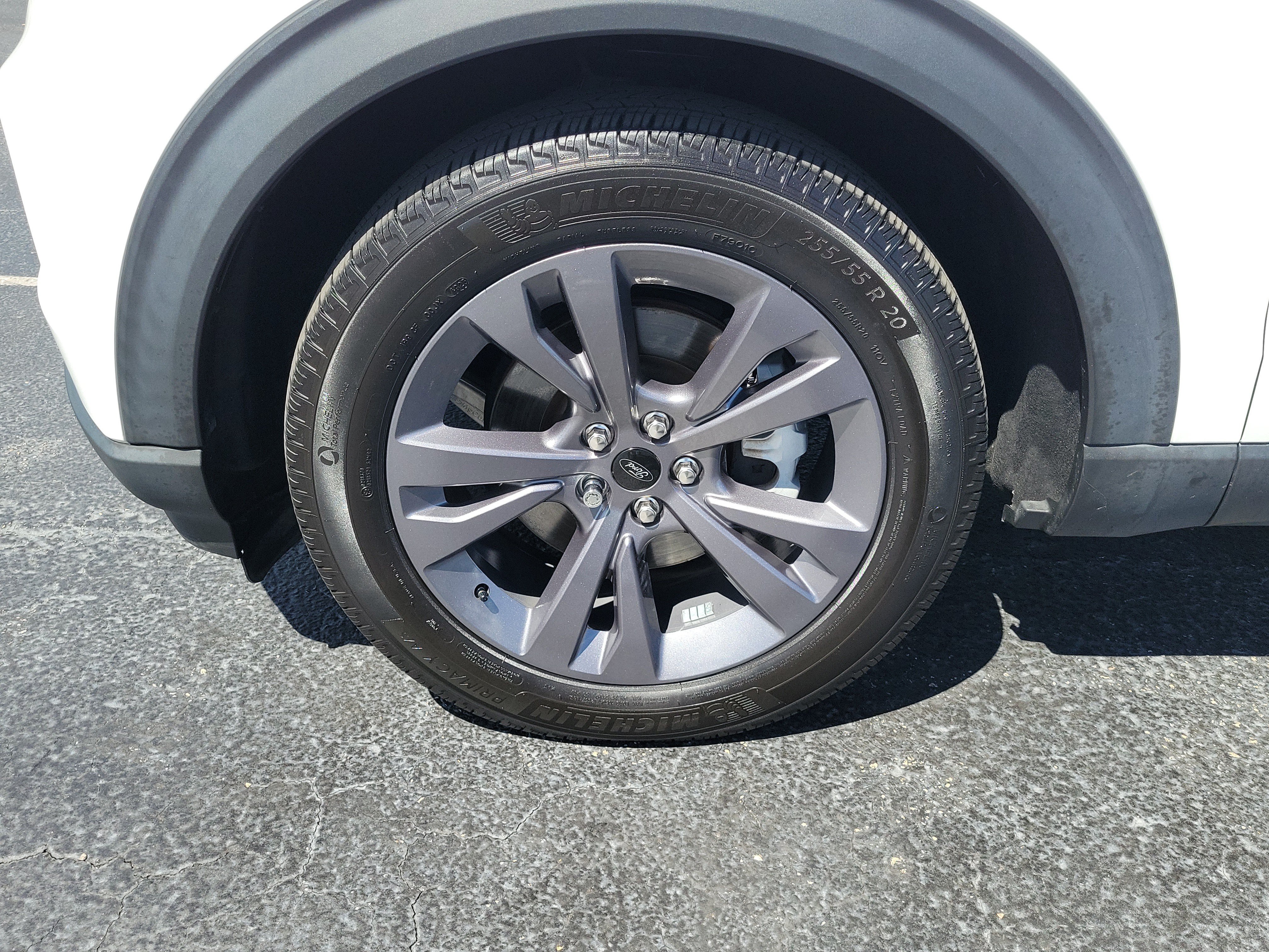 Certified 2024 Ford Explorer XLT w/ Equipment Group 202A RWD image 5