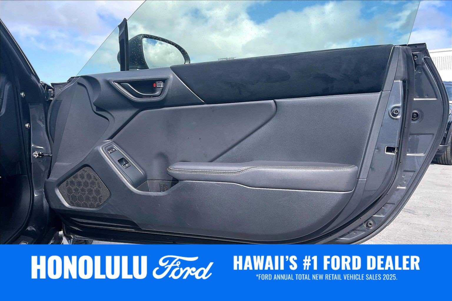 Used 2025 Toyota GR86 Premium w/ Performance Package RWD image 27