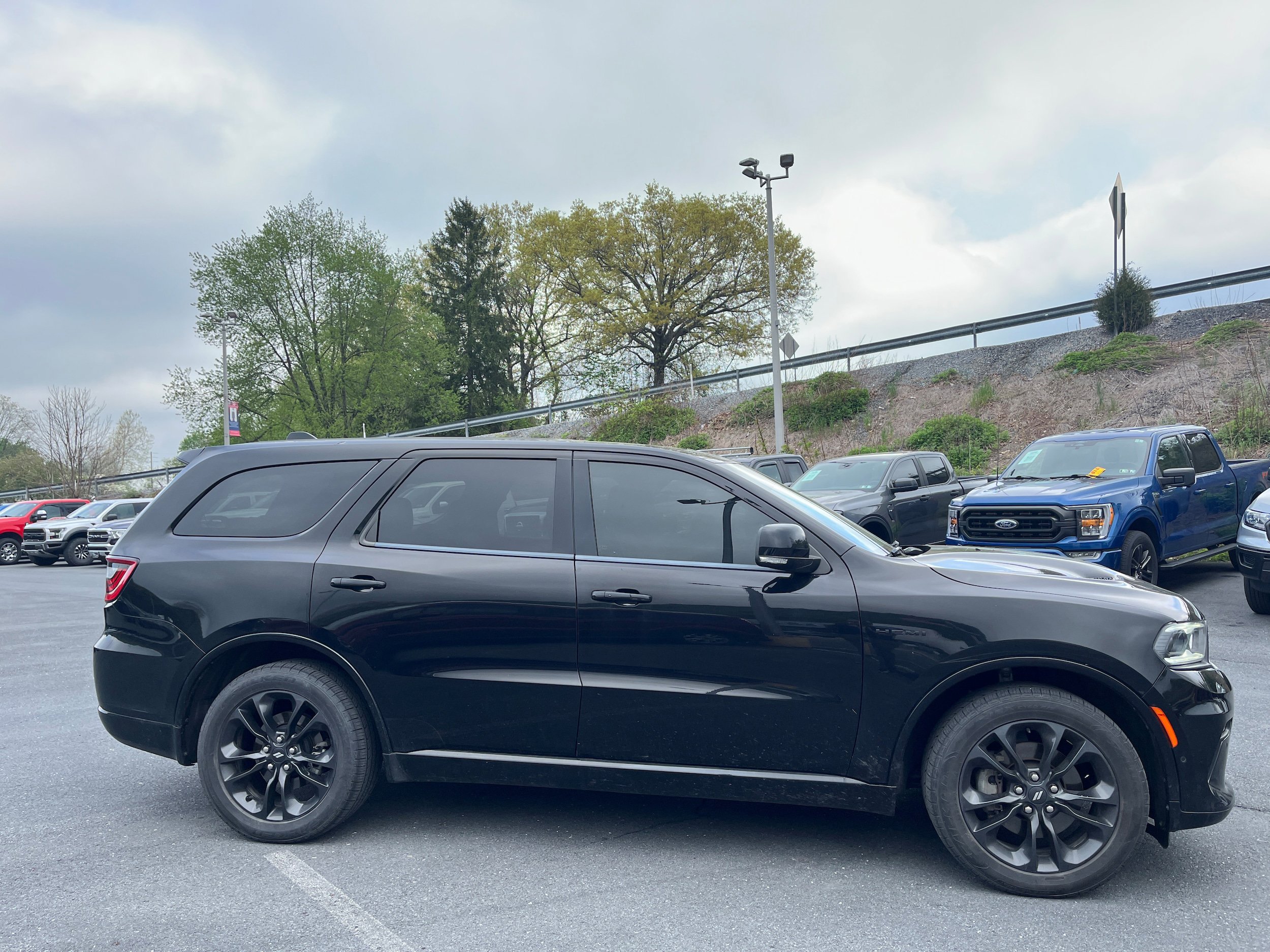 Used 2021 Dodge Durango R/T w/ Blacktop Package AWD/4WD image 4