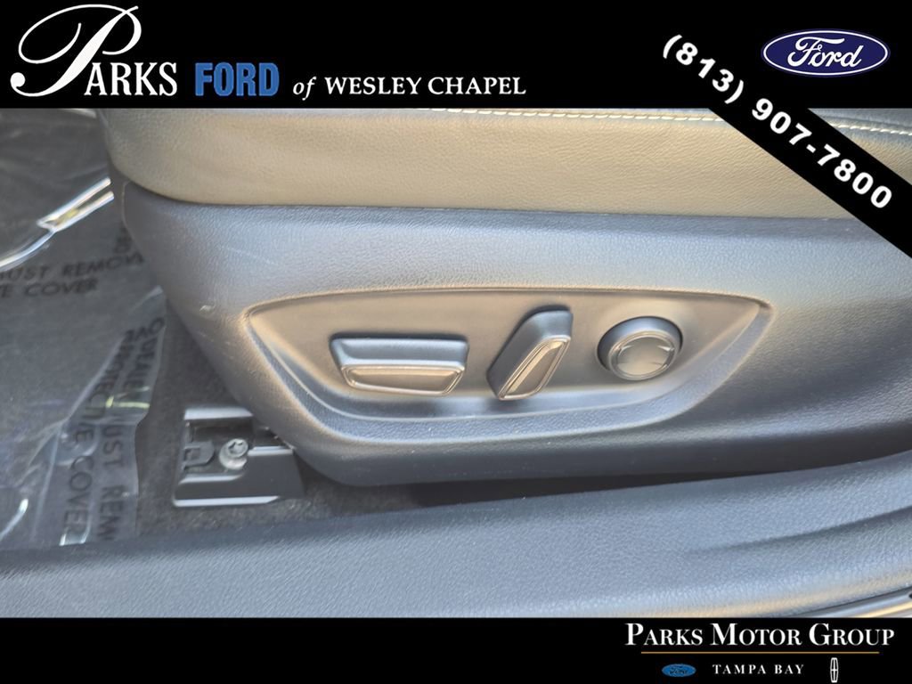 Used 2024 Toyota Camry XSE FWD image 18