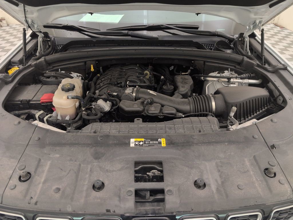 Used 2022 Jeep Grand Cherokee Limited AWD/4WD image 39