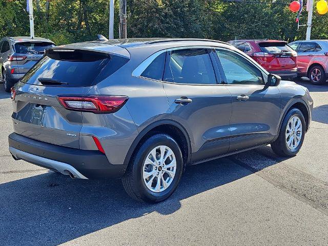 Certified 2023 Ford Escape Active w/ Tech Pack #1 AWD/4WD image 3