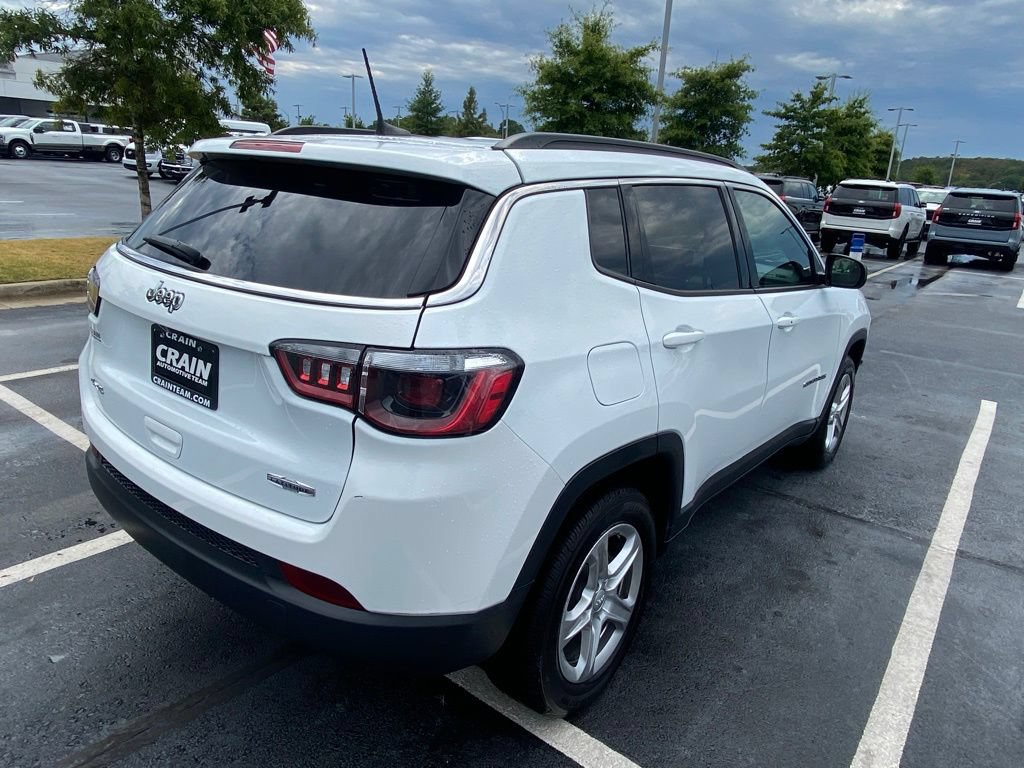Used 2024 Jeep Compass Latitude AWD/4WD image 7