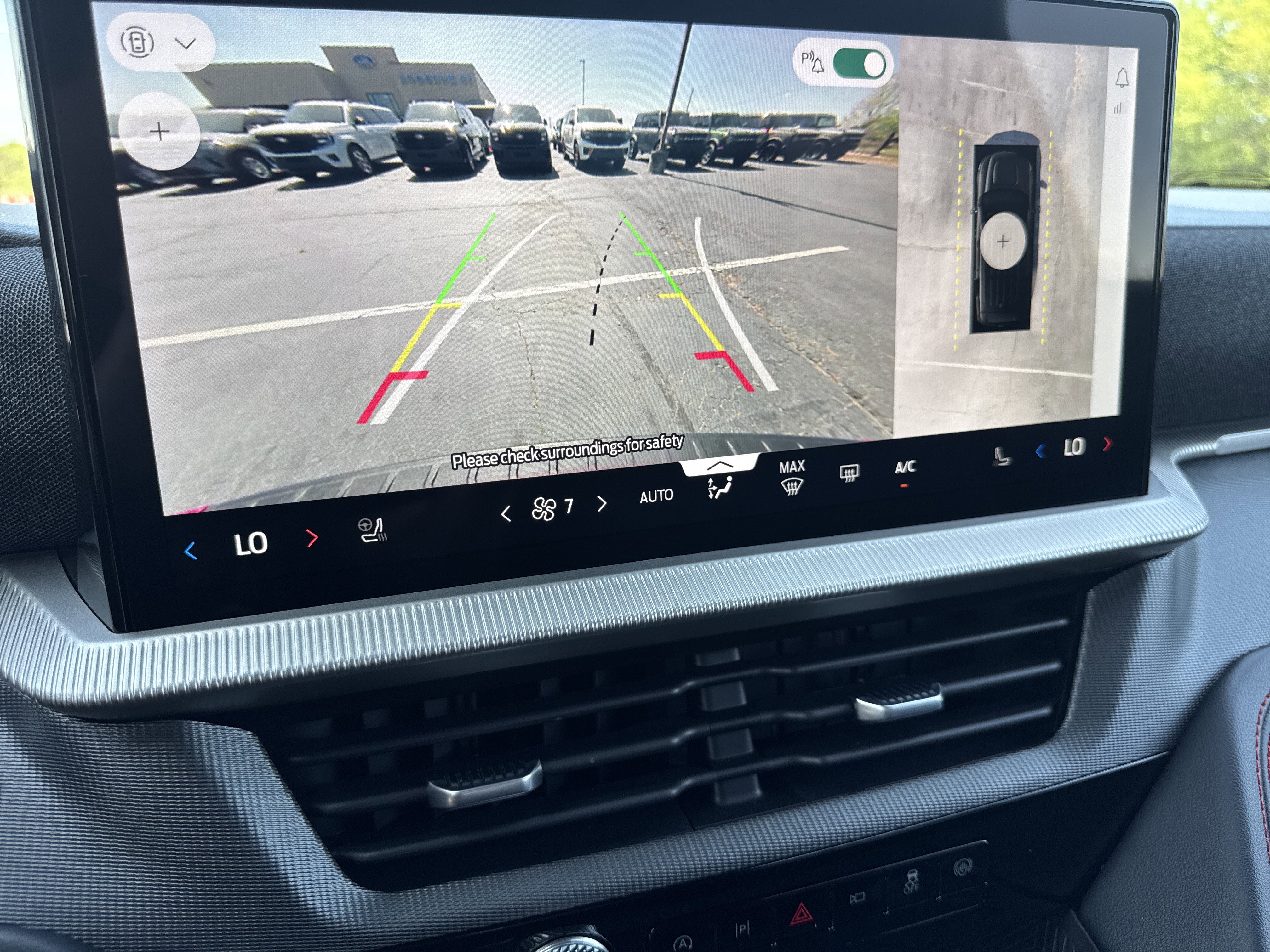 Certified 2025 Ford Explorer ST-Line w/ Premium Package RWD image 31