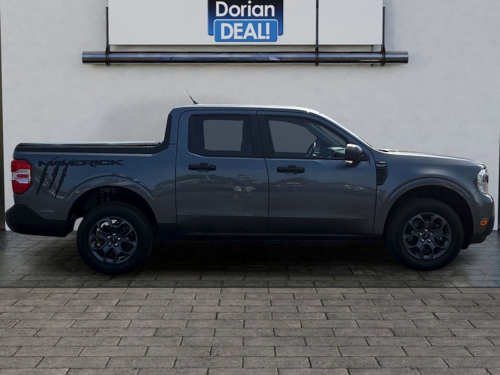Certified 2024 Ford Maverick XLT FWD image 2