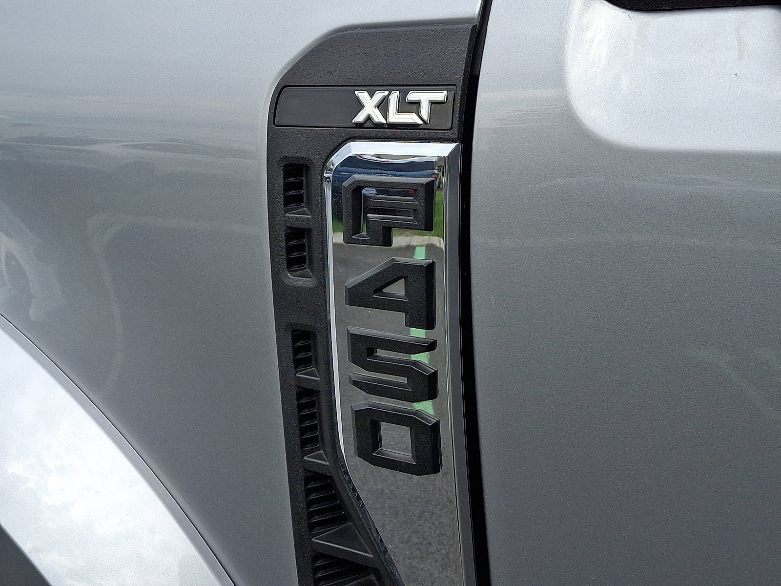 Certified 2024 Ford F450 XLT w/ FX4 Off-Road Package AWD/4WD image 29