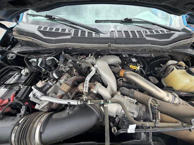 Certified 2020 Ford F350 Lariat w/ Tremor Off-Road Package AWD/4WD image 22