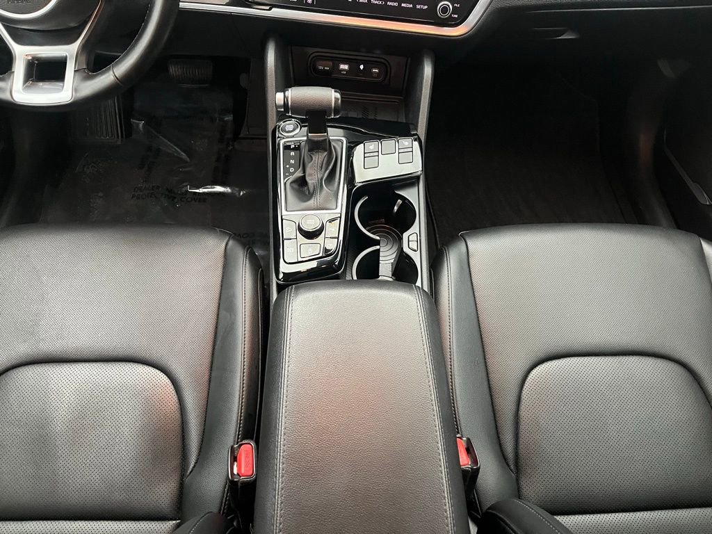 Used 2025 Kia Sportage EX image 22