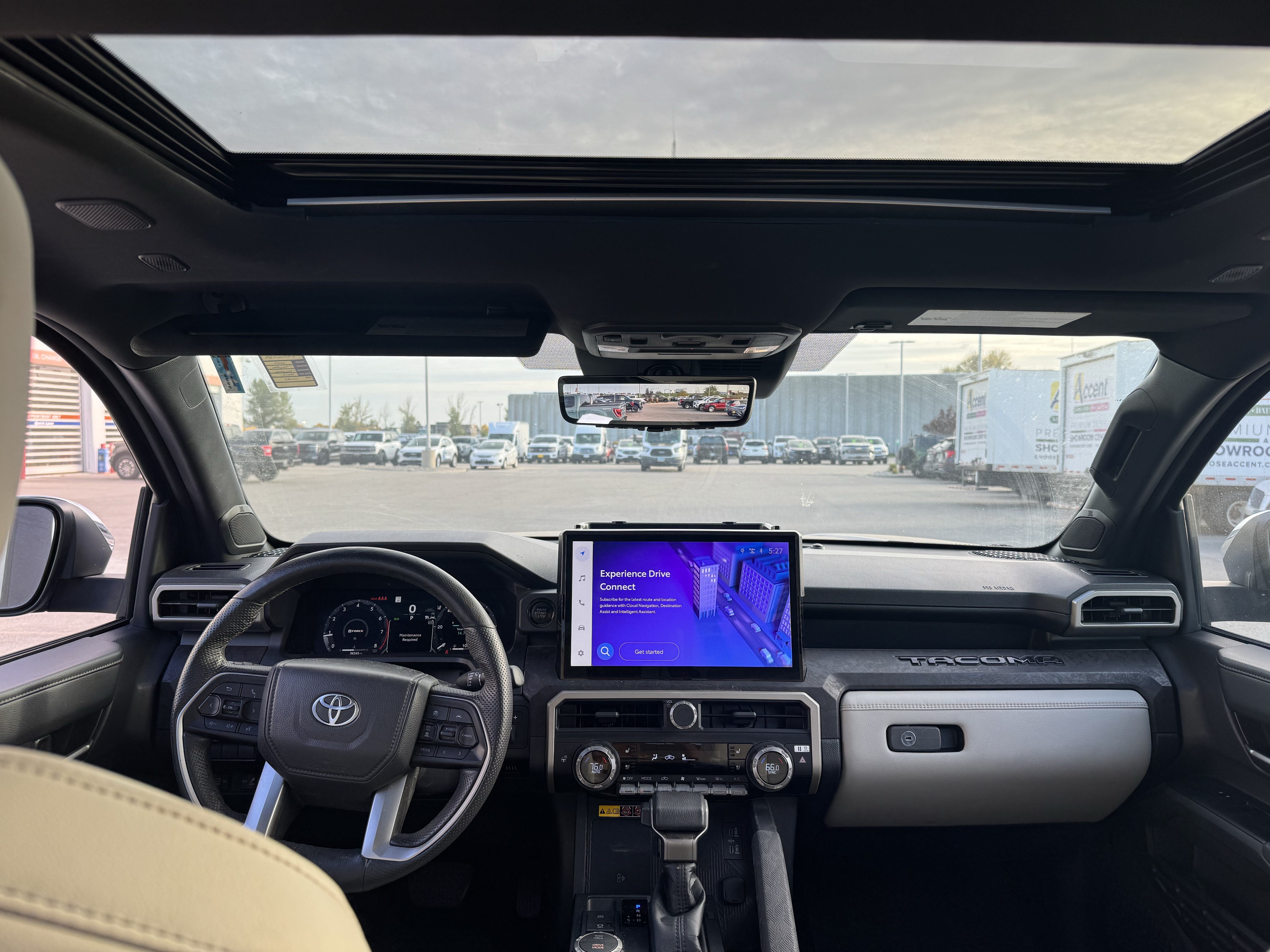 Used 2025 Toyota Tacoma Limited AWD/4WD image 6