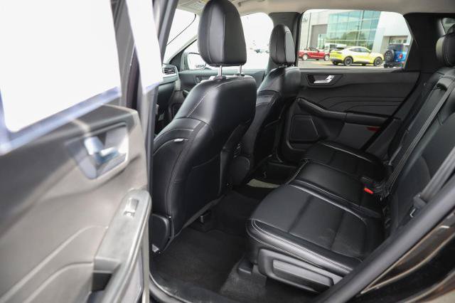 Certified 2024 Ford Escape Platinum AWD/4WD image 22