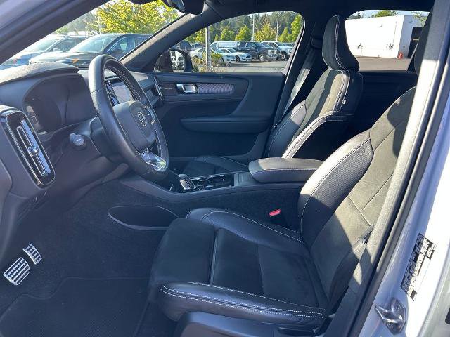 Used 2021 Volvo XC40 P8 Recharge w/ Advanced Package AWD/4WD image 5