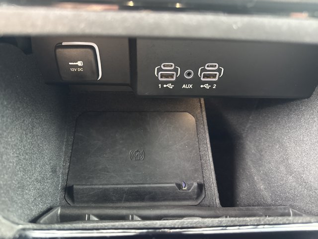 Used 2024 Jeep Wagoneer L Series II w/ Flexible Seating Group AWD/4WD image 30
