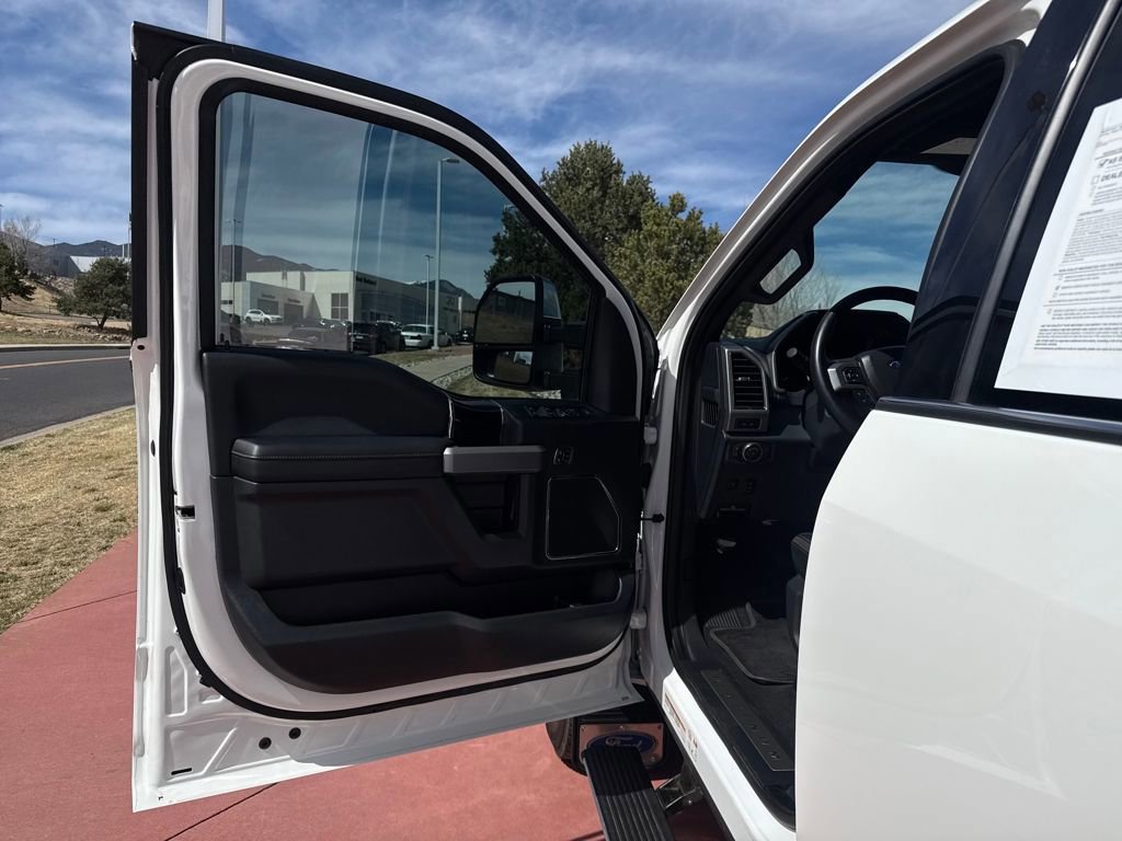Certified 2022 Ford F450 Platinum w/ FX4 Off-Road Package image 10