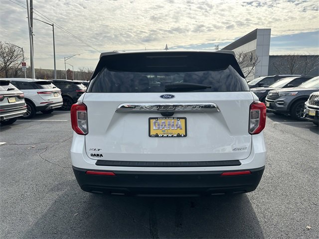 Certified 2022 Ford Explorer XLT image 4