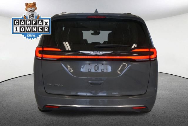 Used 2022 Chrysler Pacifica Touring-L image 3