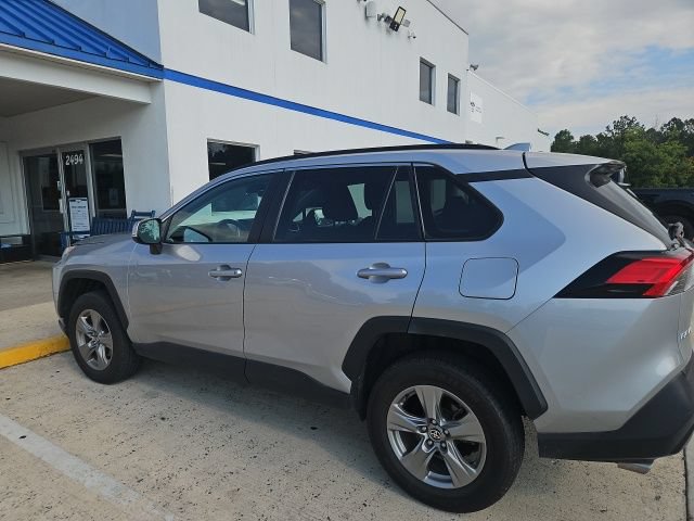 Used 2024 Toyota RAV4 XLE FWD image 9