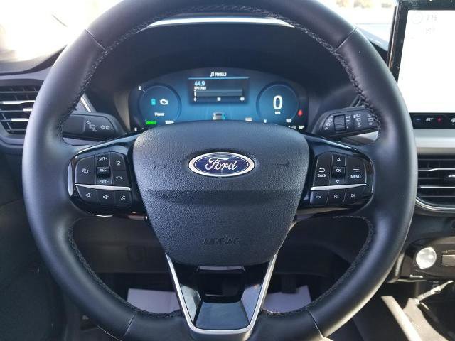 Certified 2025 Ford Escape Platinum w/ Premium Technology Package image 23