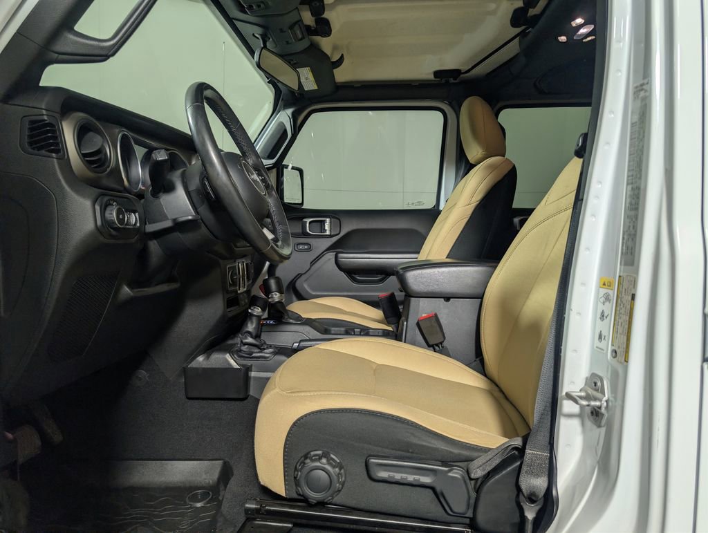 Used 2019 Jeep Wrangler Unlimited Sport S AWD/4WD image 11