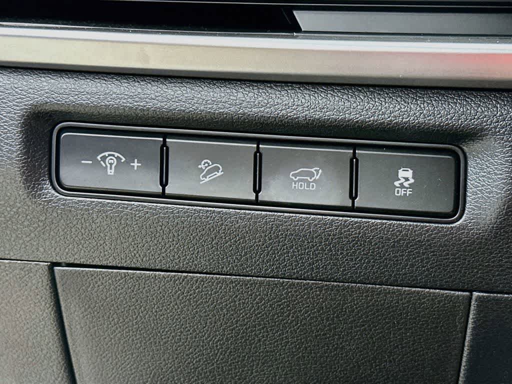 Used 2024 Kia Telluride EX w/ EX Captain's Chair Package FWD image 26