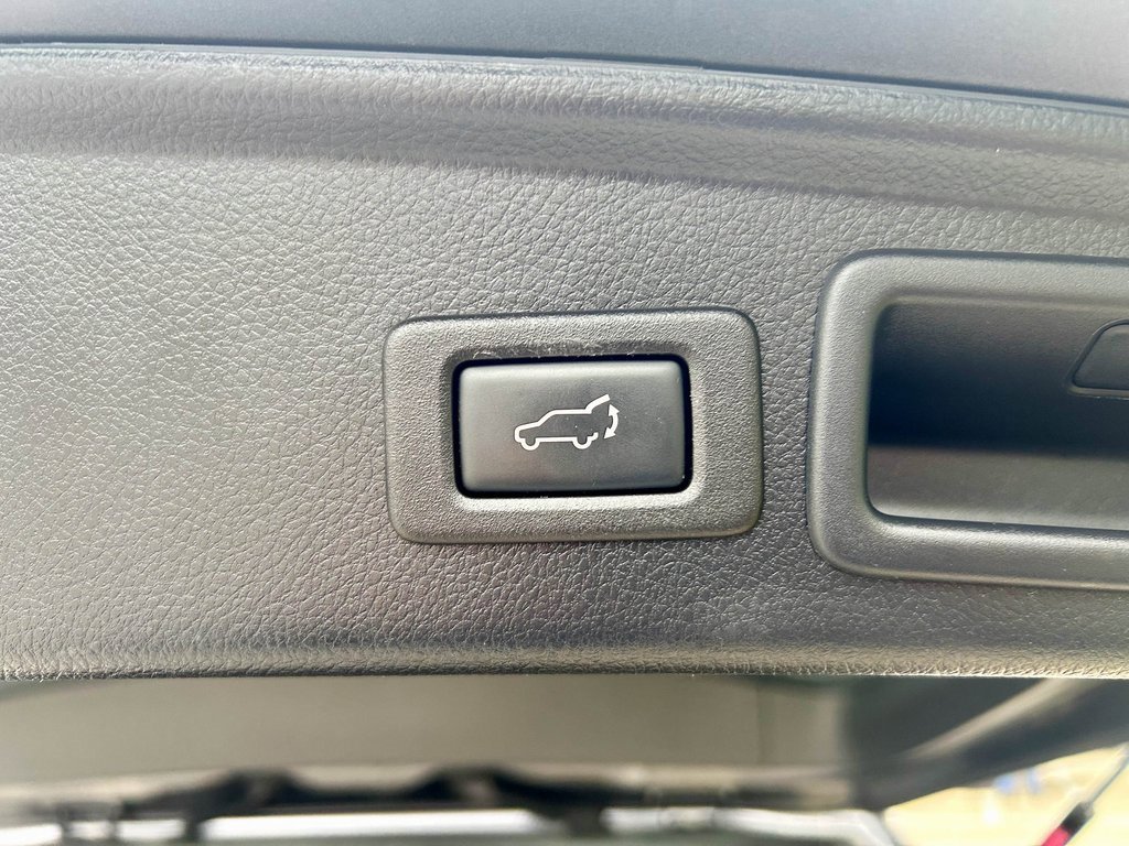 Used 2017 Subaru Forester 2.5i Premium image 16