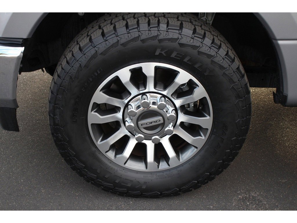 Certified 2020 Ford F250 Lariat w/ Lariat Value Package image 29