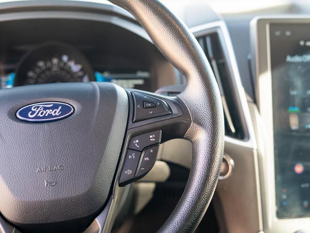 Certified 2024 Ford Edge SE w/ Black Appearance Package image 18