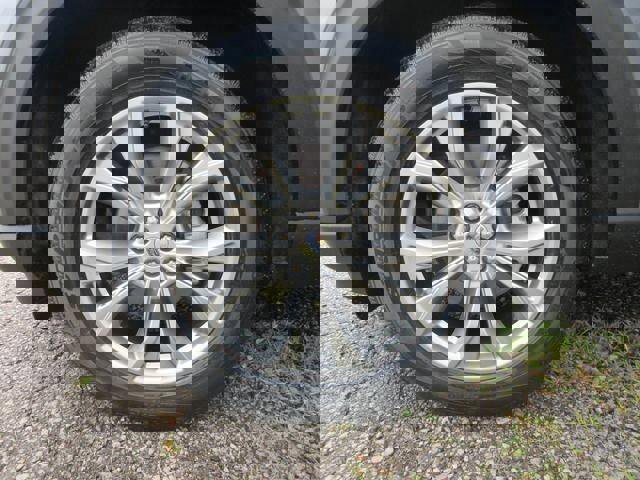 Certified 2022 Ford Explorer XLT w/ Equipment Group 202A image 22