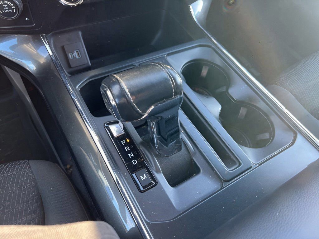 Certified 2021 Ford F150 XLT w/ Equipment Group 302A High image 25