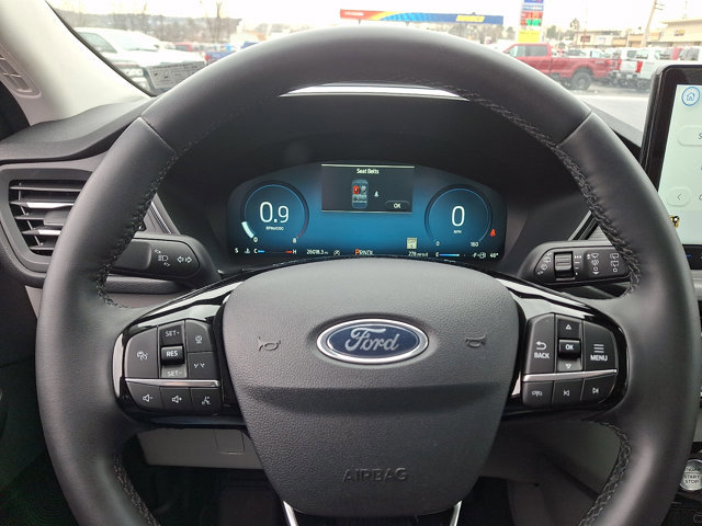 Certified 2024 Ford Escape Platinum AWD/4WD image 21