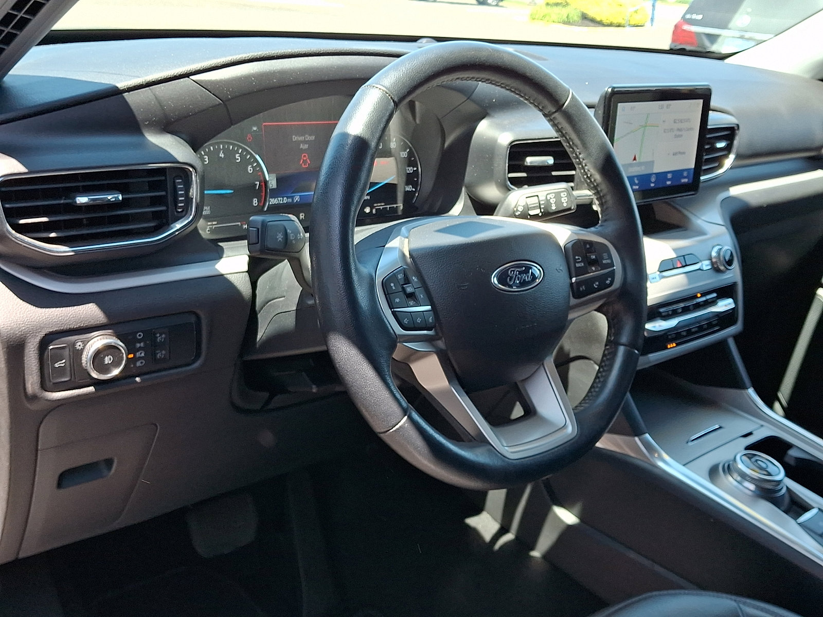 Certified 2023 Ford Explorer XLT w/ Equipment Group 202A AWD/4WD image 17