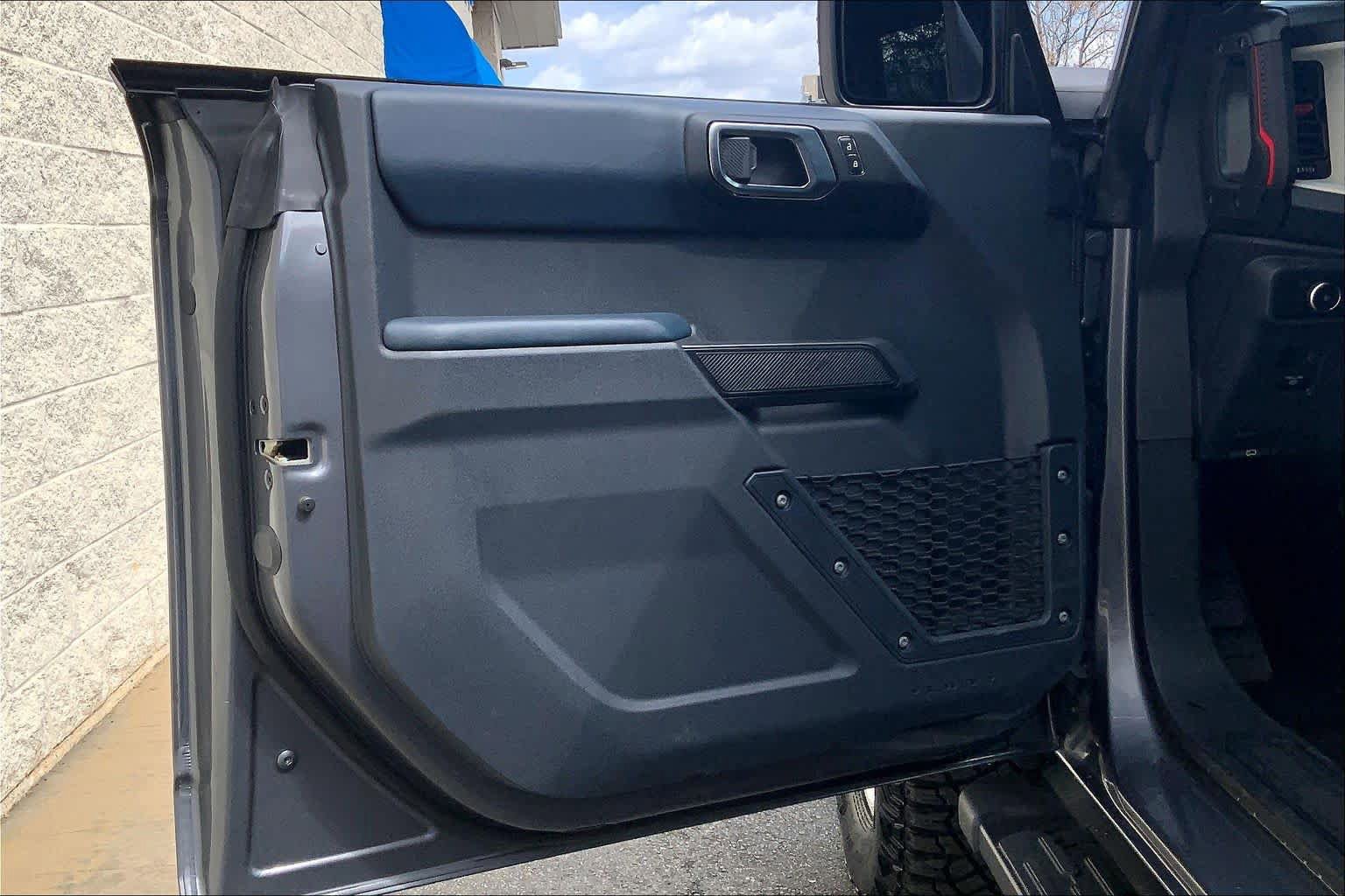 Certified 2023 Ford Bronco Heritage Edition AWD/4WD image 21