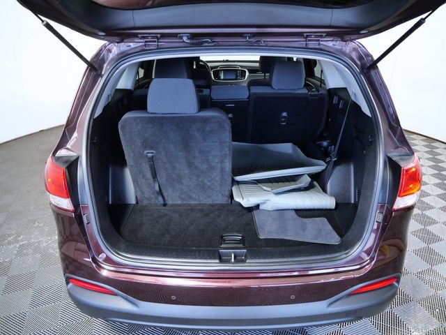 Used 2017 Kia Sorento AWD w/ LX Convenience Package image 9