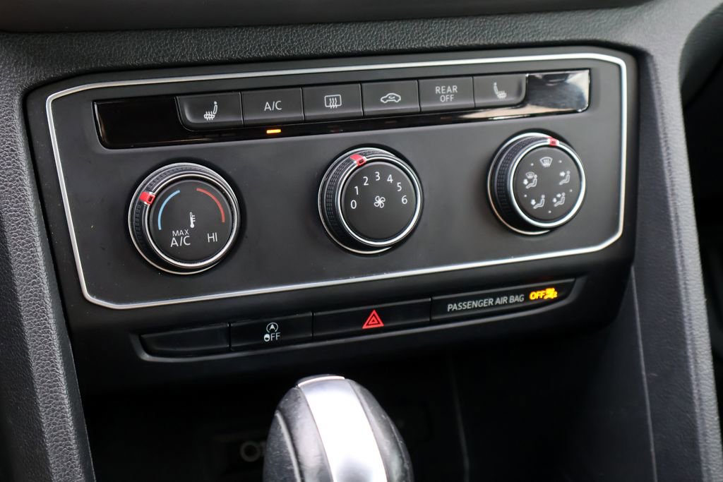 Used 2018 Volkswagen Atlas SE image 32